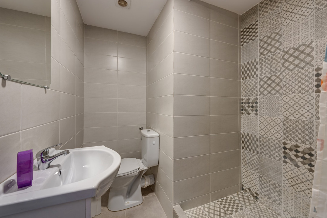 ARMENEASCA * CALEA MOSILOR * 2 CAMERE SEPARATE PE 2 ETAJE * CENTRALA PROPRIE