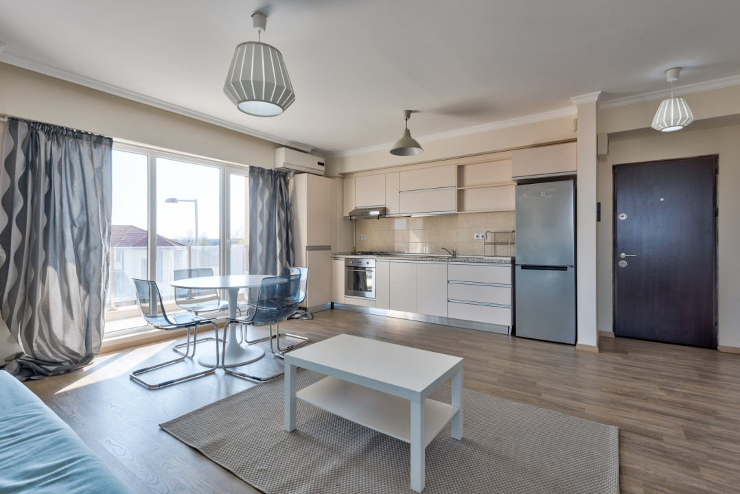 EROU IANCU NICOLAE  * ROSE RESIDENCE* MOBILAT UTILAT MODERN * LOC PARCARE