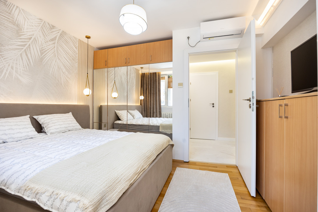 UNIVERSITATE * ION CAMPINEANU *  APARTAMENT EXCLUSIVIST* PRIMUL CHIRIAS