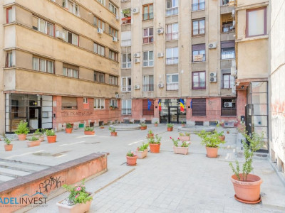 UNIVERSITATE *  INTERCONTINENTAL *IDEAL INVESTITIE * 4 CAMERE * CENTRALA PROPRIE