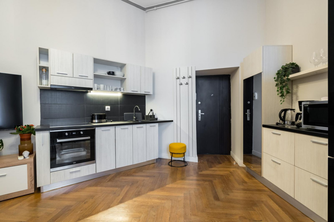 CALEA VICTORIEI * 3  CAMERE * MOBILATE SI UTILATE LUX * CENTRALA PROPRIE