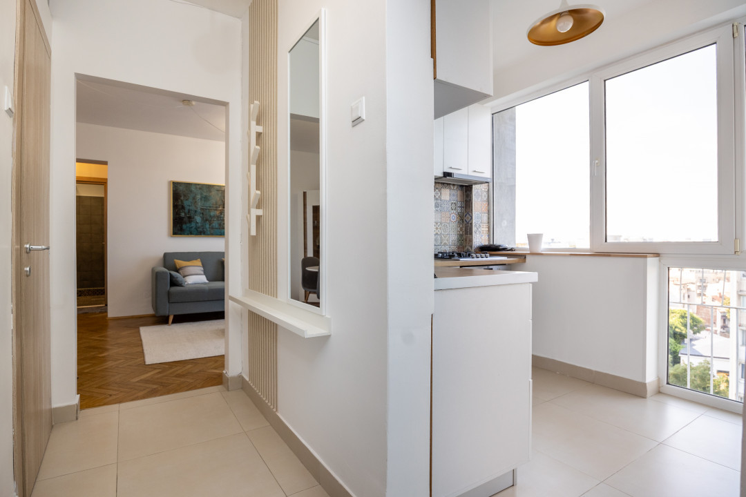 Magheru-Universitate |3 camere LUX |  Etaj 9 | Renovat 2025 | Primul chirias |