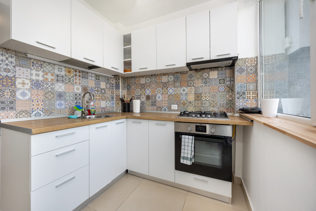 Magheru-Universitate |3 camere LUX |  Etaj 9 | Renovat 2025 | Primul chirias |