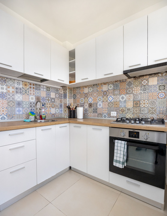 Magheru-Universitate |3 camere LUX |  Etaj 9 | Renovat 2025 | Primul chirias |
