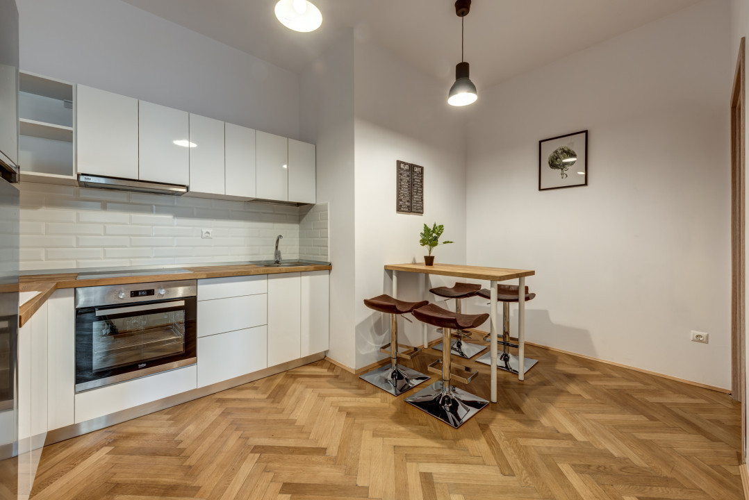 UNIVERSITATE * METROU* TUDOR ARGHEZI * 2 CAMERE MOBILATE SI UTILATE 