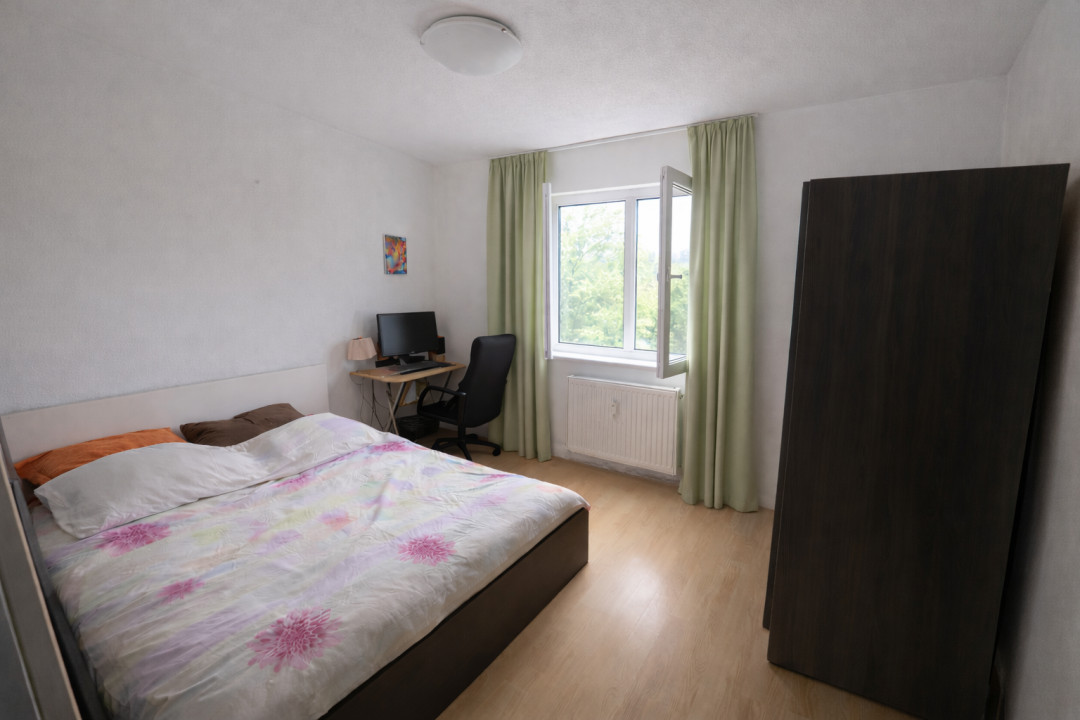 Apartament de 3 camere de vanzare * Piata Resita * Sector 4 * Ideal familie