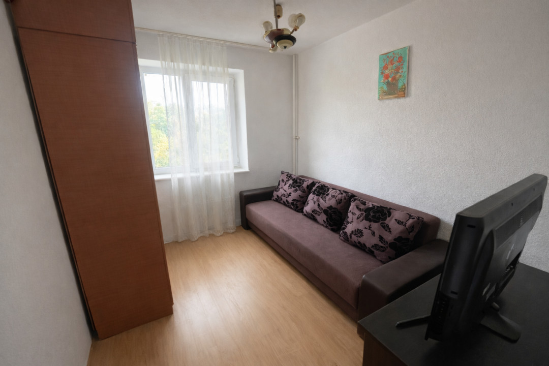 Apartament de 3 camere de vanzare * Piata Resita * Sector 4 * Ideal familie