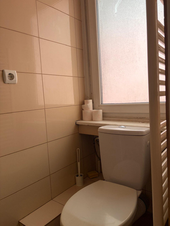 Garsonieră Piața Română | Bd. Magheru | Renovată | Centrală proprie | 300€