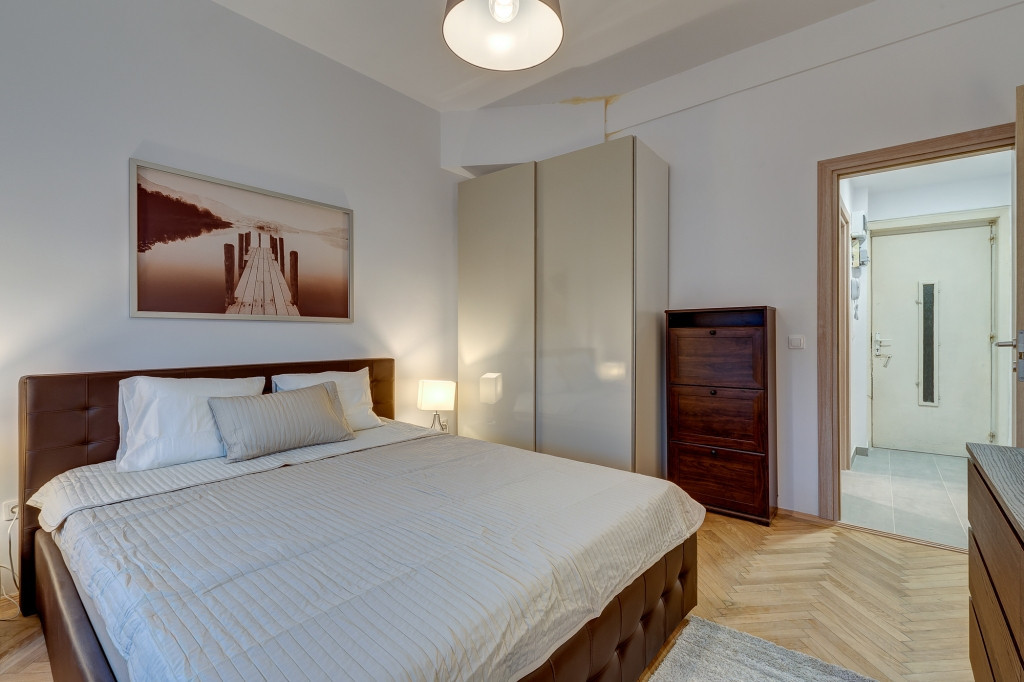 UNIVERSITATE |ARMENEASCA| 2 CAMERE MOBILATE MODERN| CENTRALA PROPRIE| 