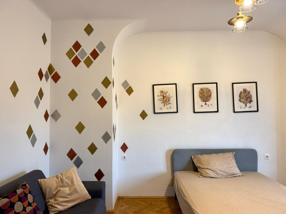 UNIVERSITATE | GARSONIERA SPATIOASA+CAMERA DE SERVICIU | CENTRALA PROPRIE| 