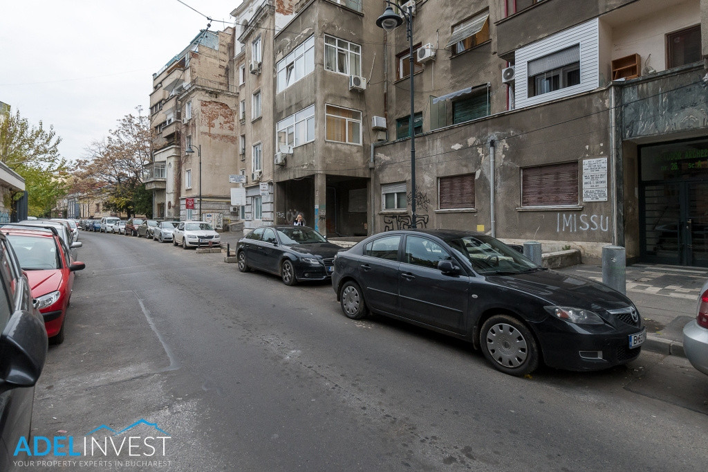 UNIVERSITATE * METROU* 3 CAMERE MOBILATE SI UTILATE MODERN