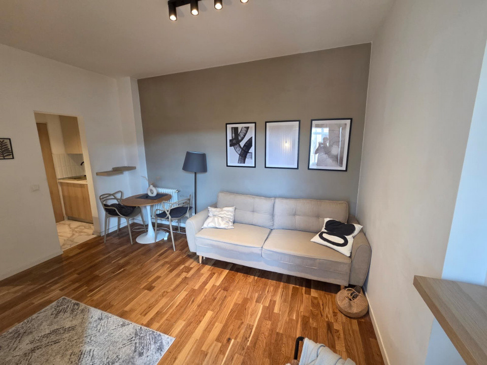 UNIVERSITATE * METROU* GARSONIERA MOBILATA SI UTILATA LUX * CENTRALA PROPRIE