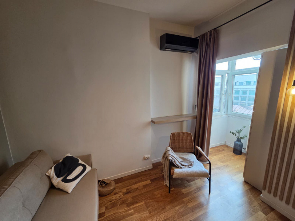 UNIVERSITATE * METROU* GARSONIERA MOBILATA SI UTILATA LUX * CENTRALA PROPRIE