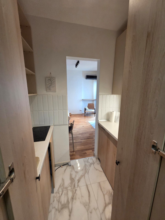 UNIVERSITATE * METROU* GARSONIERA MOBILATA SI UTILATA LUX * CENTRALA PROPRIE