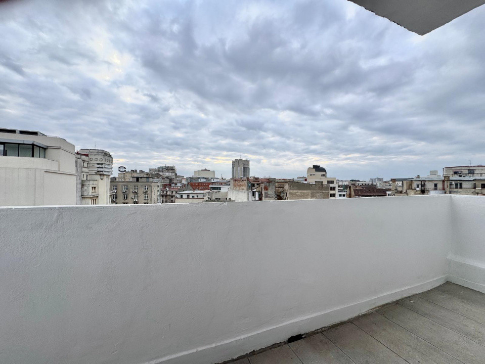 Garsonieră Universitate | 40mp + Balcon | Centrală proprie | Etaj 6 | 92.900€