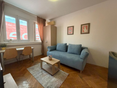 Garsonieră Piața Română | Bd. Magheru | Renovată | Centrală proprie | 300€