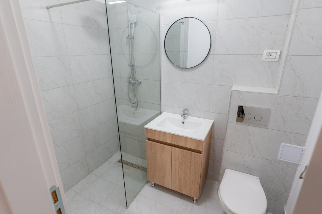 Apartament 2 camere NOU | Semidecomandat | Balcon | Parcare | Zona Sud