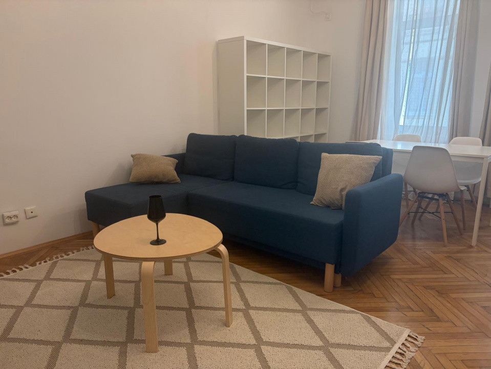 CALEA VICTORIEI * 2 CAMERE * MOBILATE SI UTILATE MODERN * CENTRALA PROPRIE