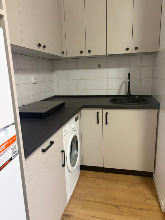Ultracentral-Magheru/Piata Romana, garsoniera renovata, mobilata si utilata  